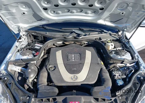 2010 Mercedes-Benz E 350 4Matic из США, поврежденный, VIN WDDHF8HB7AA065077